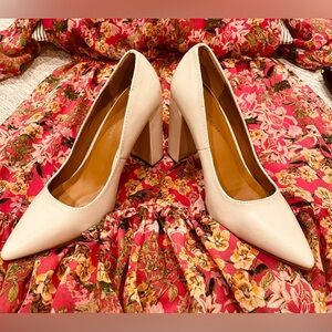 Steve Madden Ivory Block Heel Pumps Size 7.5